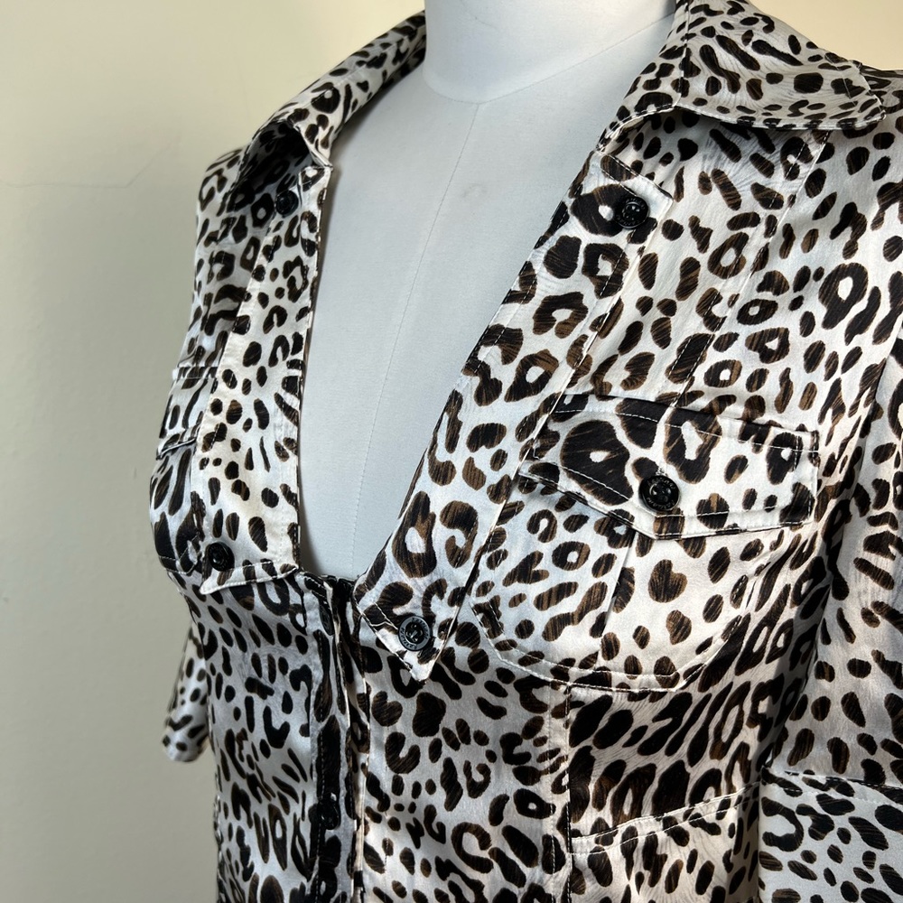 Y2K White Animal Print 1/2 Sleeve Silk Button Up Blouse by Marciano - Picture 8 of 8